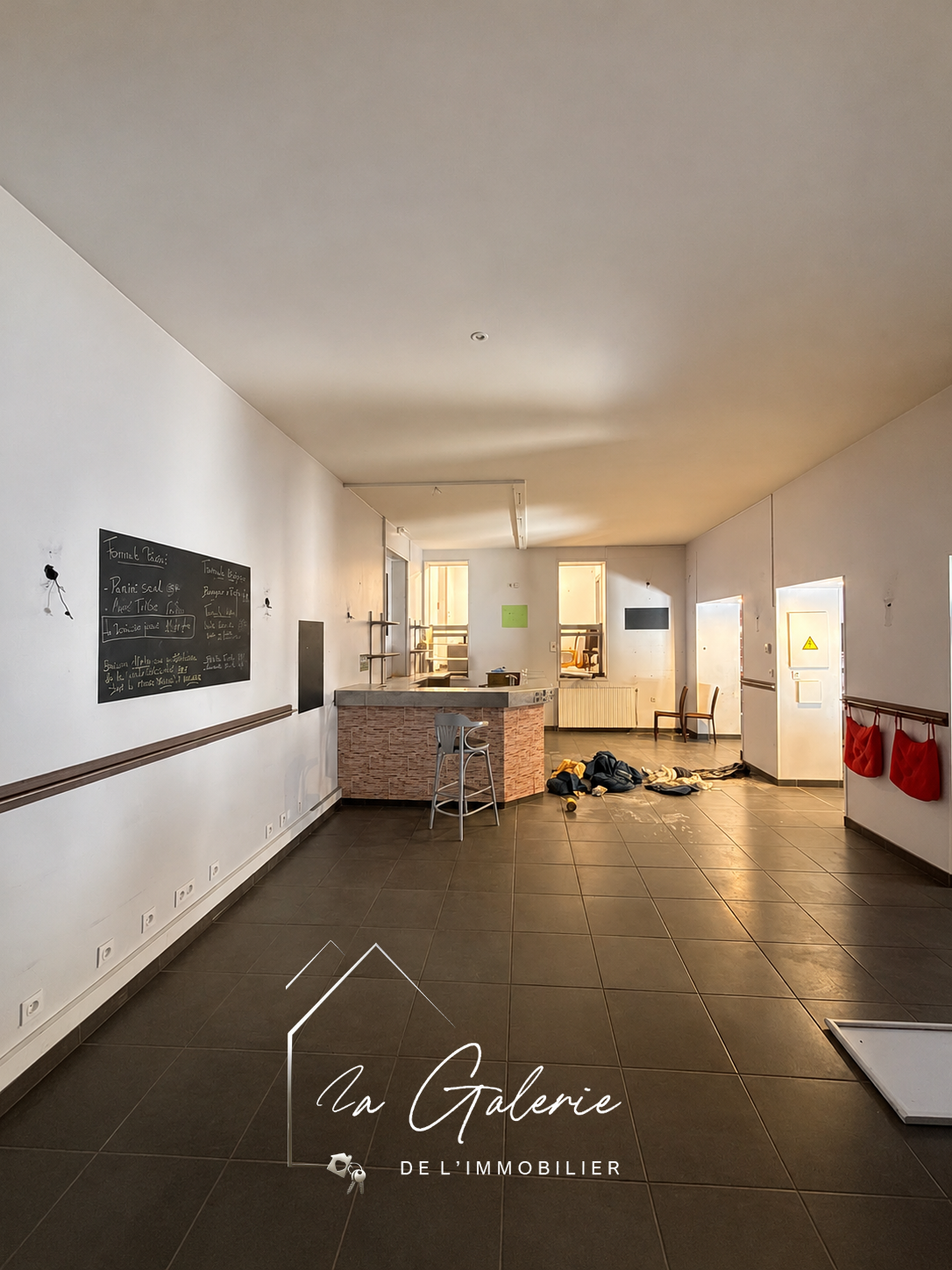 Local commercial à vendre à Grenoble, 140,01 m² – photo 2 sur 8