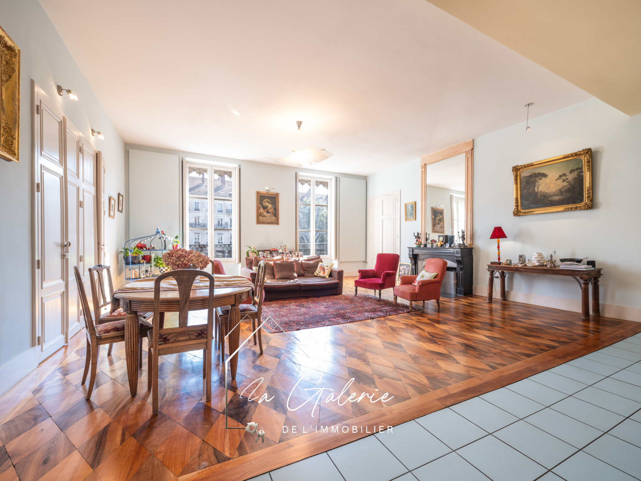 Appartement à vendre à Grenoble, 272,64 m², 6 pièces – photo 1 sur 14
