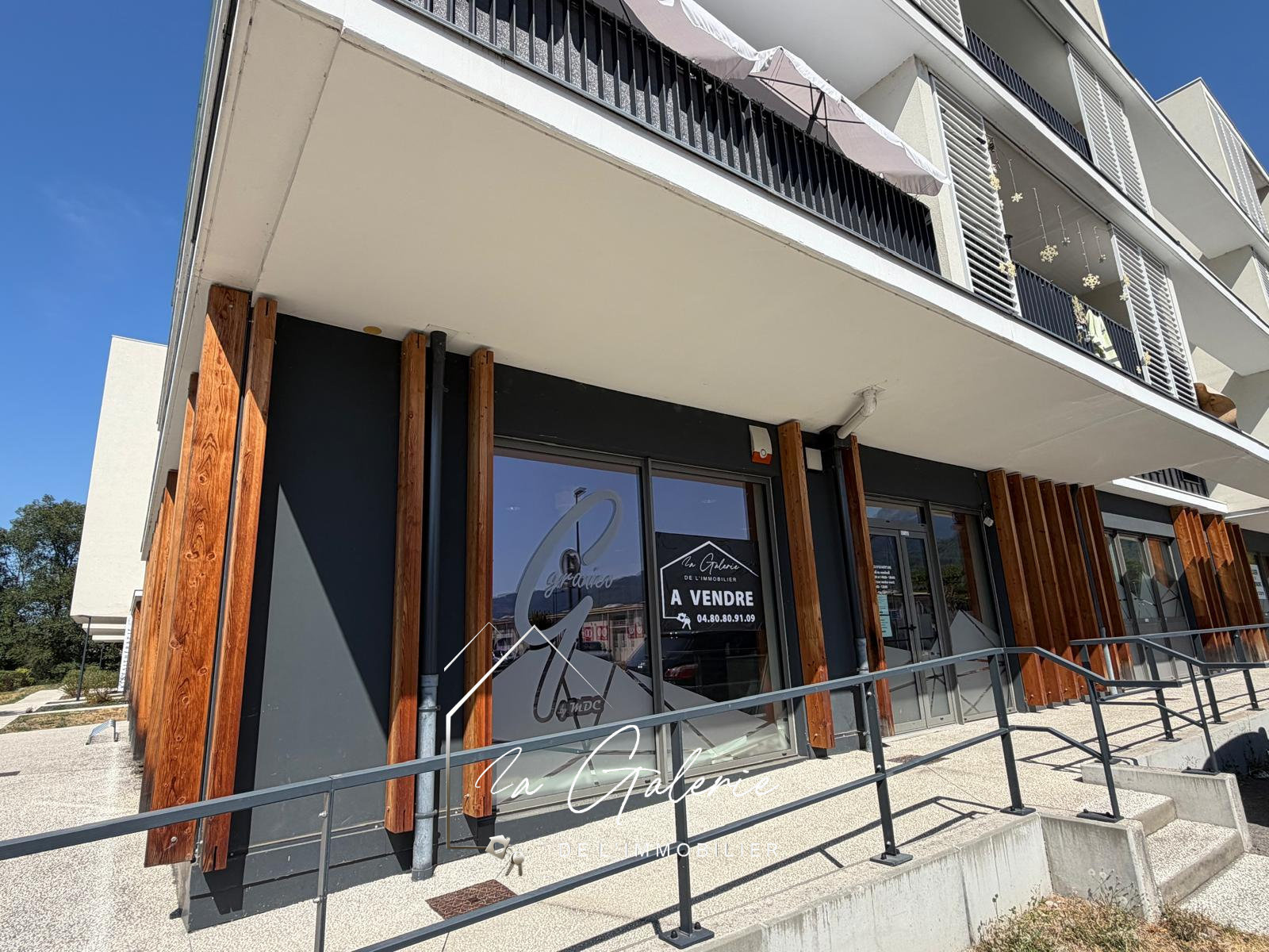Local commercial à vendre à Crolles, 106 m² – photo 2 sur 6